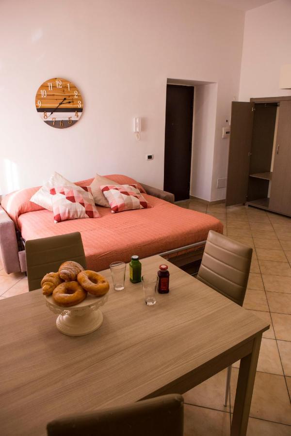 Airport House Apartment Napoli Exterior foto