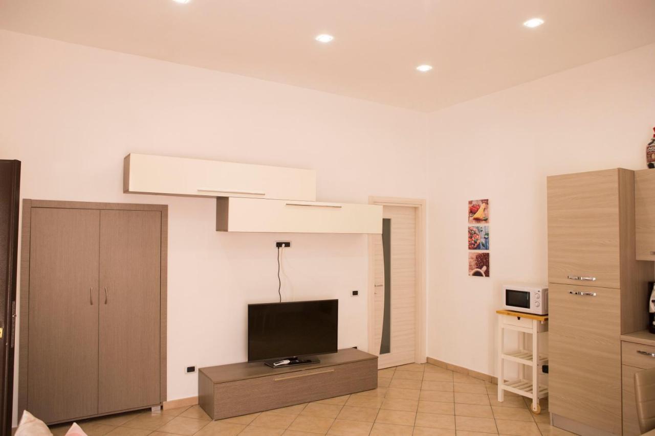 Airport House Apartment Napoli Exterior foto