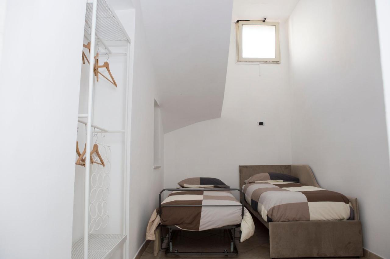 Airport House Apartment Napoli Exterior foto