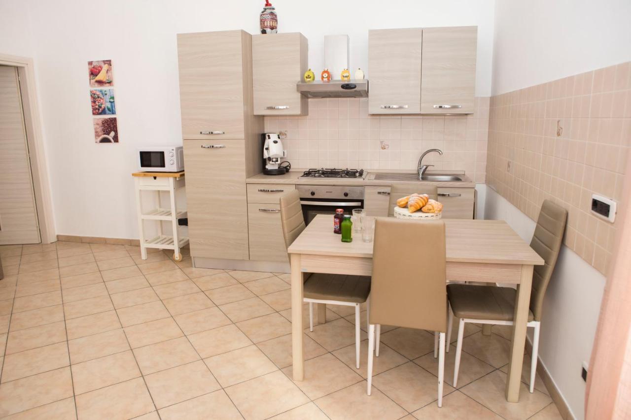Airport House Apartment Napoli Exterior foto