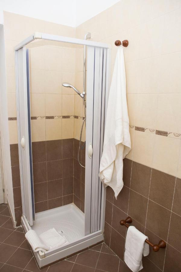 Airport House Apartment Napoli Exterior foto